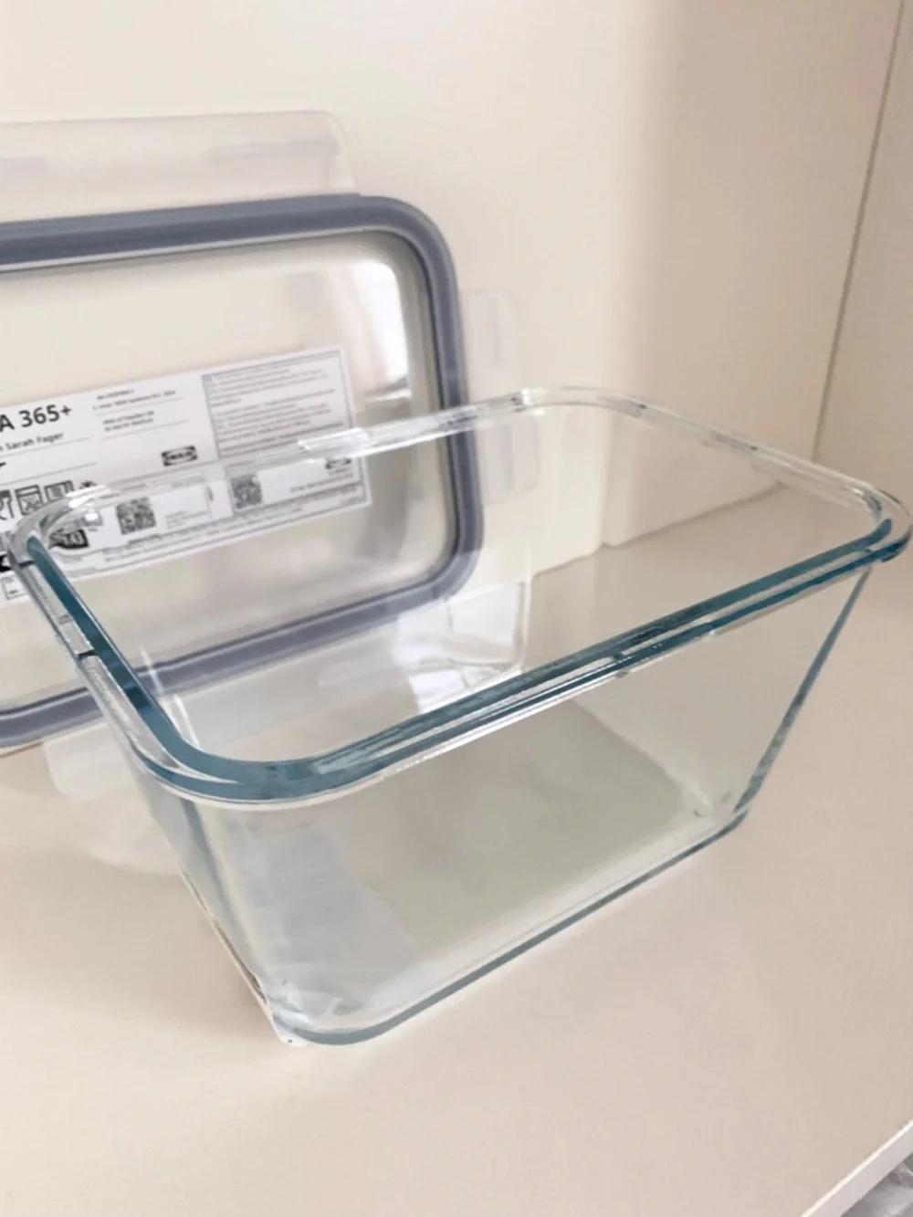 IKEA large 61 oz Glass Food storage Container with lid